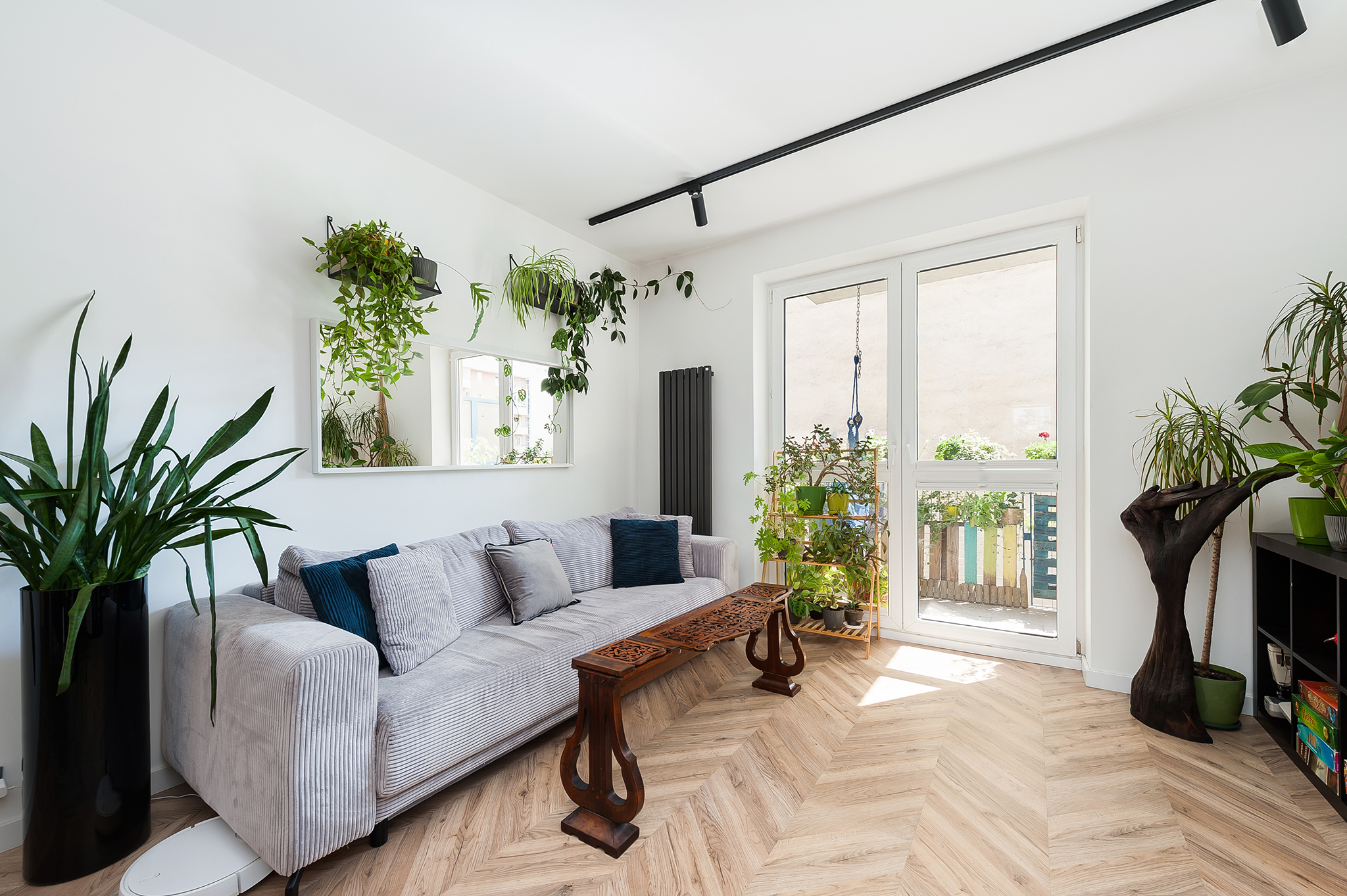 <p>Wprowadź <strong>przyrodę</strong></p>
